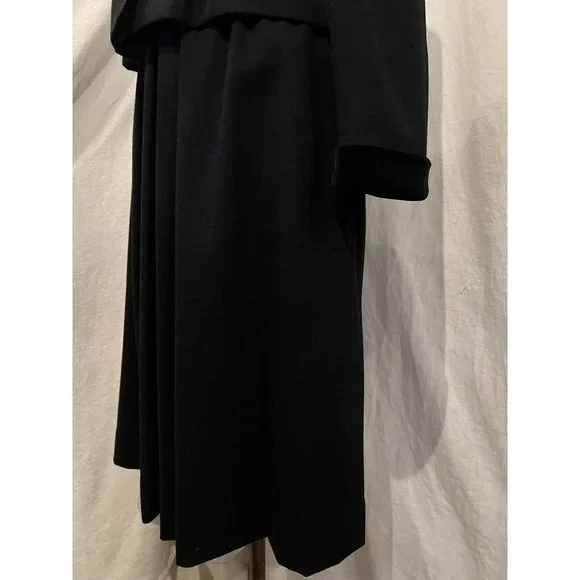 Sophisticated Black Skirt Set - Picture 8 of 16